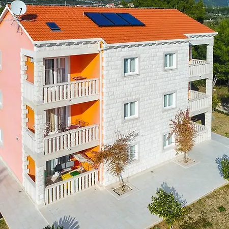 Apartments Viktoria Orebic Exterior photo